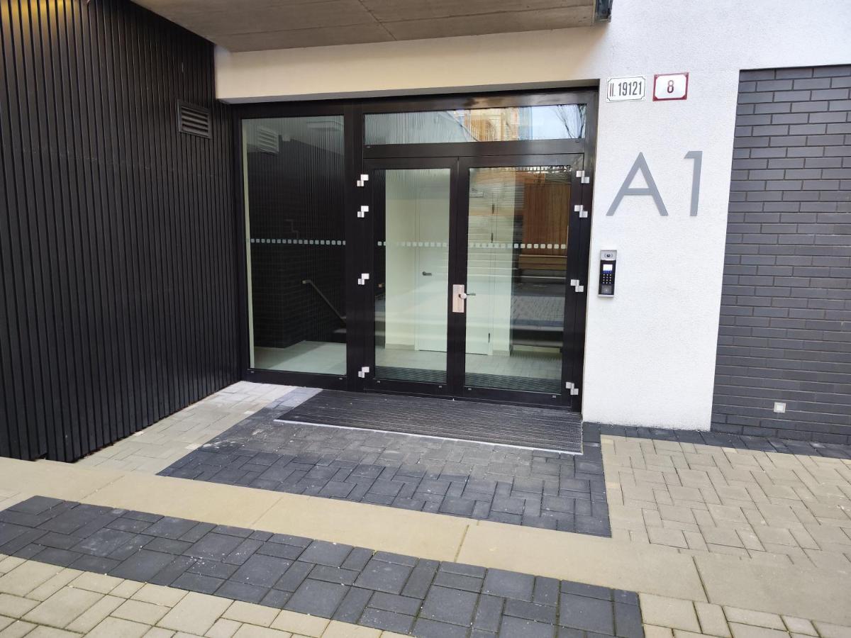 Yarn - Brand New - Free Parking - Balcony With View - Shopping Mall * Bratysława