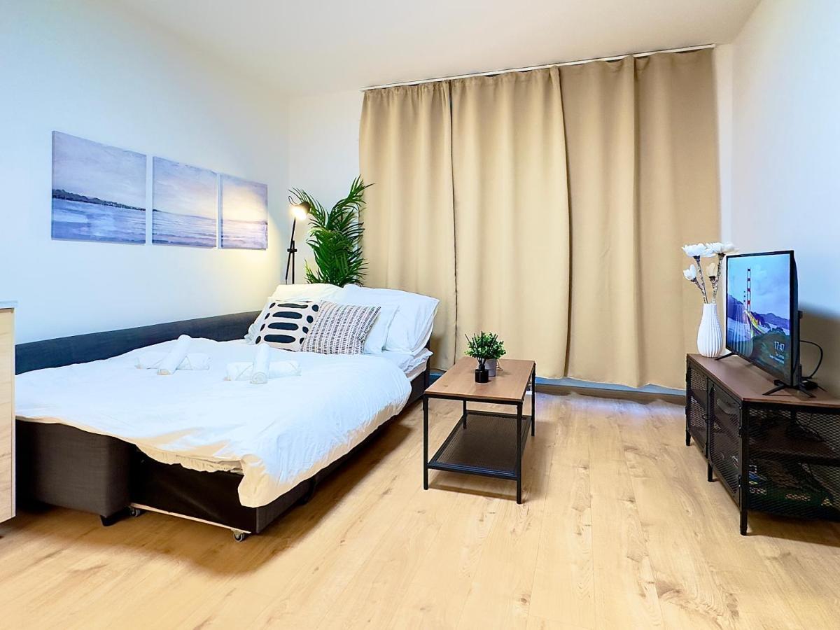 Yarn - Brand New - Free Parking - Balcony With View - Shopping Mall Apartament Bratysława
